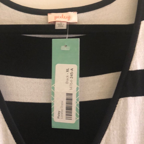 Pixley Dress - Picture 2 of 3